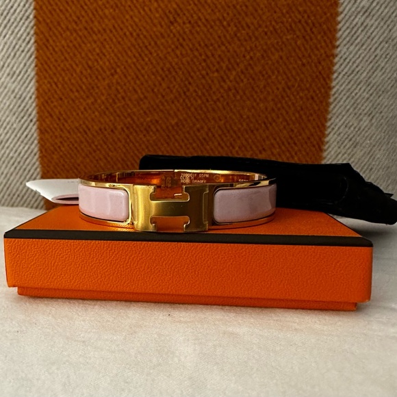 ❌SOLD ELSEWHERE❌BNIB HERMES CLIC H BRACELET ROSE DRAGEE GOLD PLATED 🦄 - Picture 9 of 10